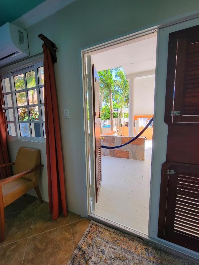 Island Magic Beach Resort Caye Caulker Exterior photo