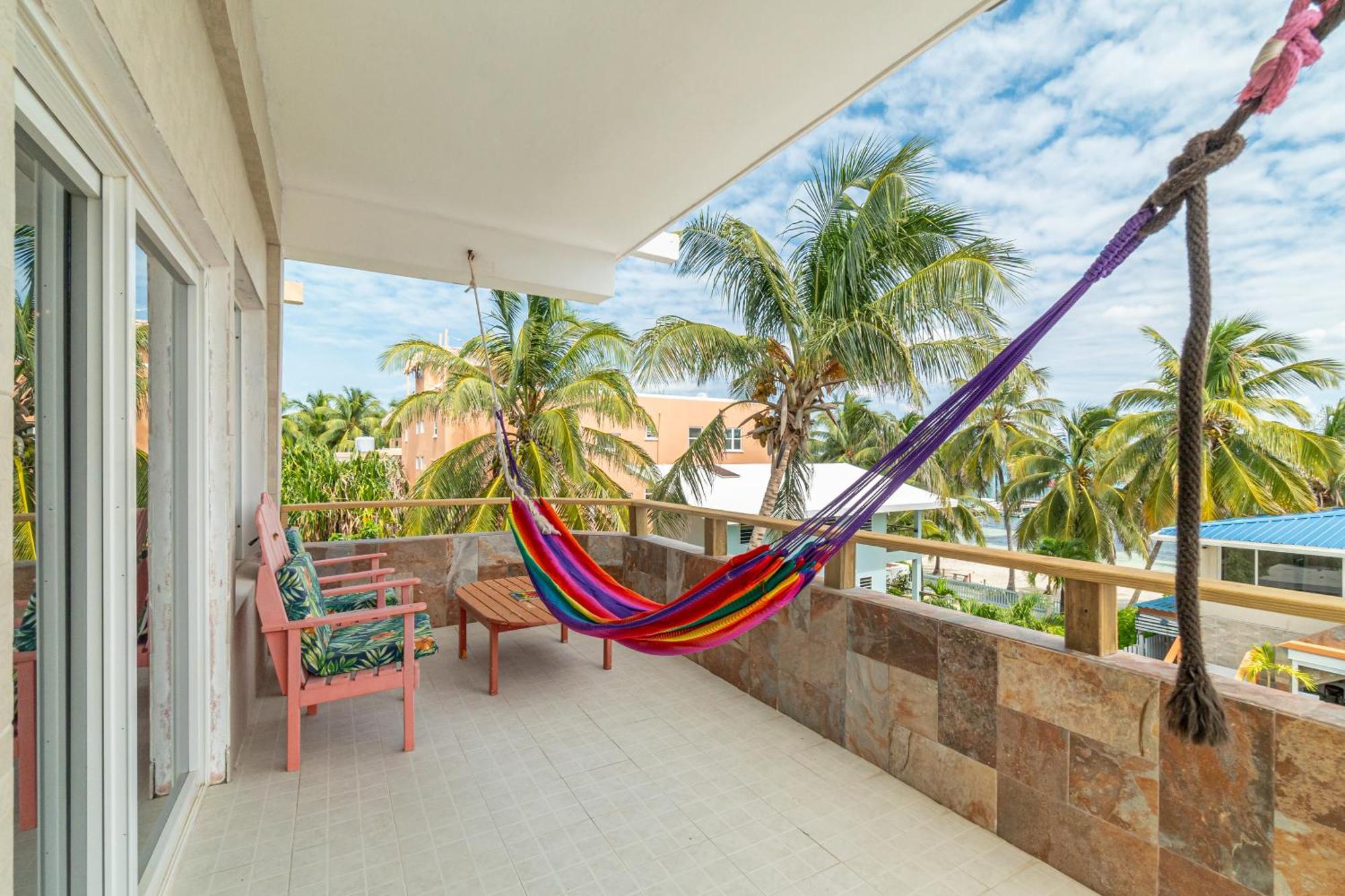 Island Magic Beach Resort Caye Caulker Exterior photo